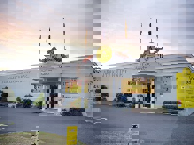 Arataki Honey Visitor Centre thumbnail