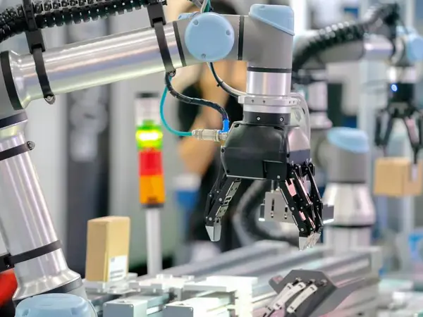The Role of Cobots in the Modern Factory
