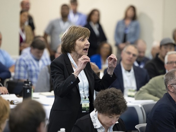 Welcoming CDFA Secretary Karen Ross. 'The Growers Talk' podcast thumbnail