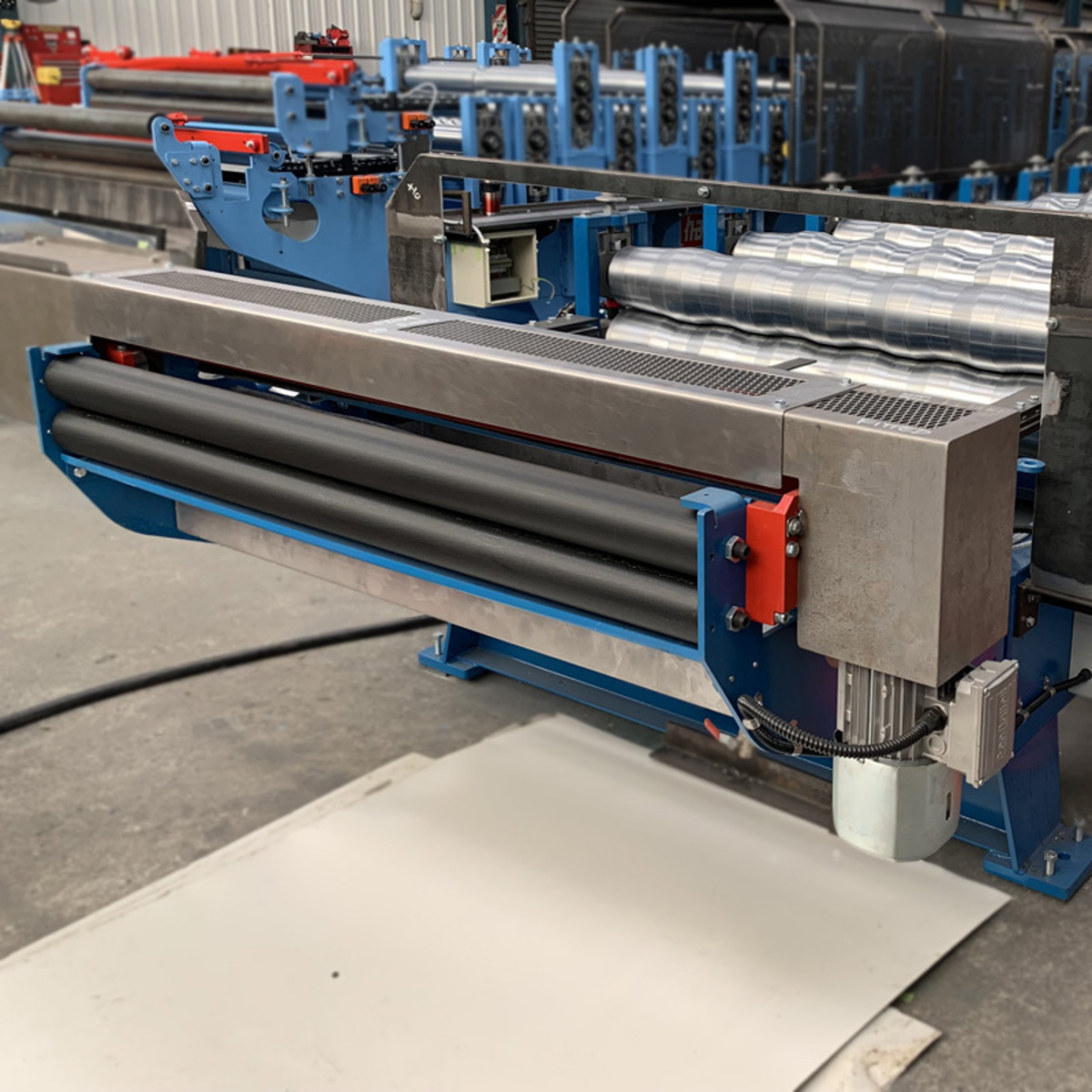 Hand Slitter Powered Slitter - Hayes International